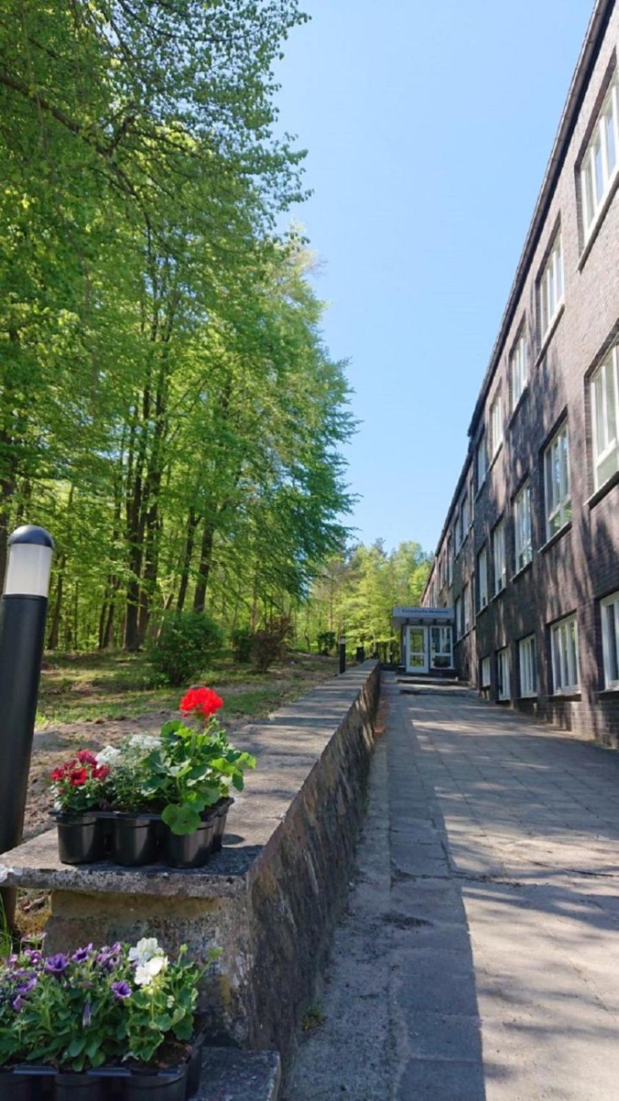 Bed and Breakfast Seminarhaus Europaeische Akademie Waren  Esterno foto