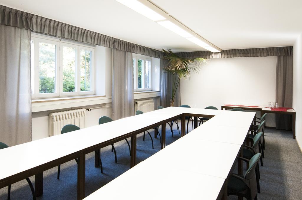 Bed and Breakfast Seminarhaus Europaeische Akademie Waren  Esterno foto